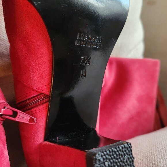 YSL Vibrant Pink Knee-High Suede Boots – US 7.5 - Picture 7 of 15